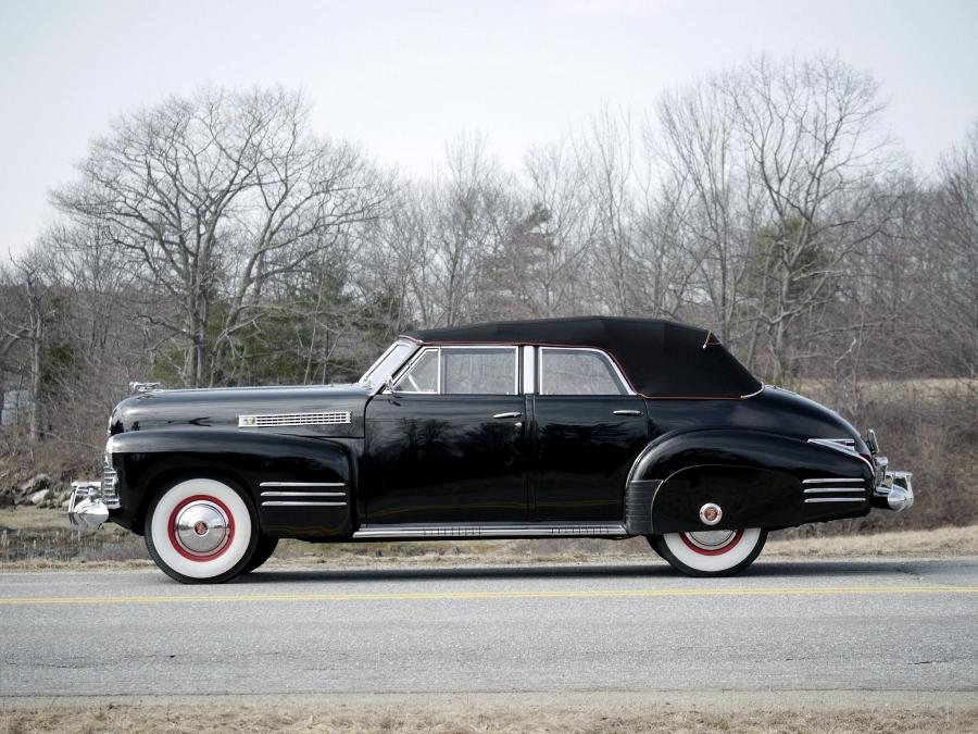  Cadillac Series 62 Convertible Sedan (6229D) 1941 года  (фото 31 из 51)